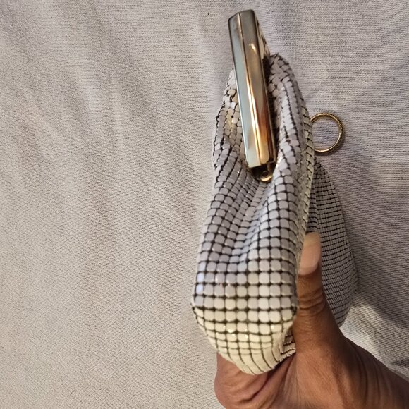 Whiting & Davis Co Mesh White Metal Gold Silver Hand Bag Purse Clutch EUC PRETTY